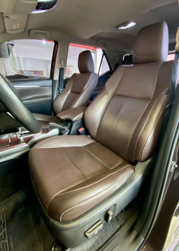 Toyota Hilux SW4 SRX 4×4 2.8 TDI 16V Dies 2017/2018 PC VEÍCULOS SANTA CRUZ DO SUL / Carros no Vale