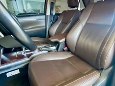 Toyota Hilux SW4 SRX 4×4 2.8 TDI 16V Dies 2017/2017 PC VEÍCULOS SANTA CRUZ DO SUL / Carros no Vale