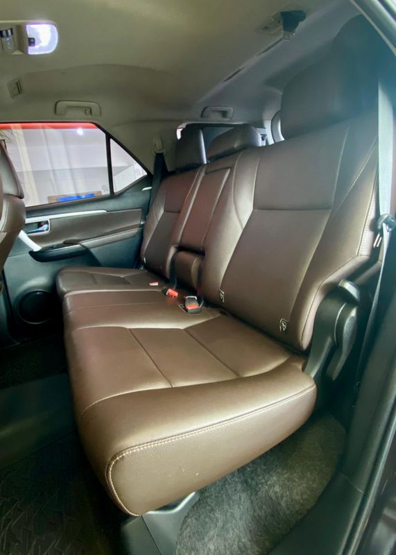 Toyota Hilux SW4 SRX 4×4 2.8 TDI 16V Dies 2017/2018 PC VEÍCULOS SANTA CRUZ DO SUL / Carros no Vale