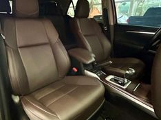 Toyota Hilux SW4 SRX 4×4 2.8 TDI 16V Dies 2018/2019 PC VEÍCULOS SANTA CRUZ DO SUL / Carros no Vale