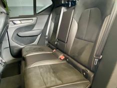 Volvo XC 40 T-5 R-DESIGN 2.0 252cv AWD 2019/2020 PC VEÍCULOS SANTA CRUZ DO SUL / Carros no Vale