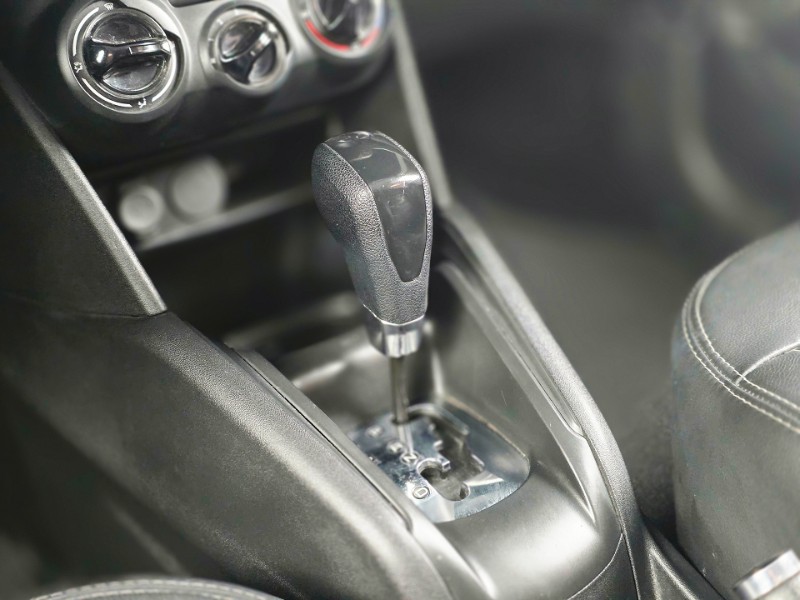 PEUGEOT 2008 1.6 16V ALLURE PACK 2019/2020 DUARTE VEÍCULOS PORTO ALEGRE / Carros no Vale