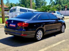 VOLKSWAGEN JETTA 2.0 TRENDLINE FLEX 4P TIPTRONIC 2011/2011 CRUZEIRO MULTIMARCAS CRUZEIRO DO SUL / Carros no Vale