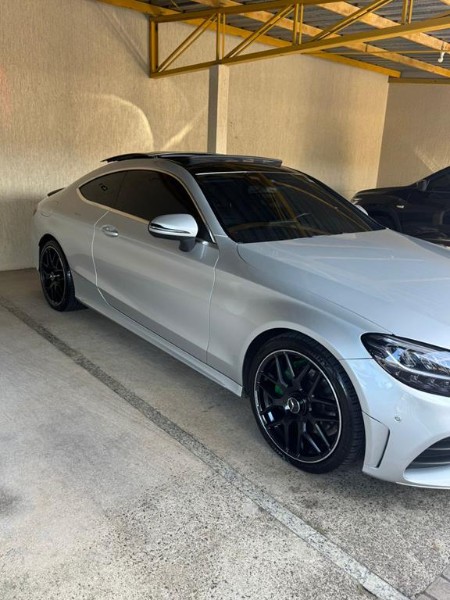 MERCEDES-BENZ C 180 COUPE SPORT 1.6 TB 2019/2020 PREMIUM AUTOMÓVEIS ARROIO DO MEIO / Carros no Vale