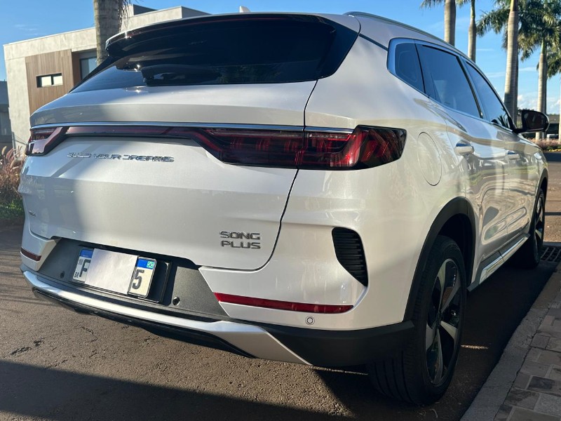 BYD SONG PLUS 1.5 DM-I HÍBRIDO AUTOMÁTICO 2022/2023 PREMIUM AUTOMÓVEIS ARROIO DO MEIO / Carros no Vale