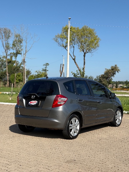 HONDA FIT 1.5 EX 16V FLEX 4P AUTOMÁTICO 2010/2011 NEURI VEÍCULOS LAJEADO / Carros no Vale