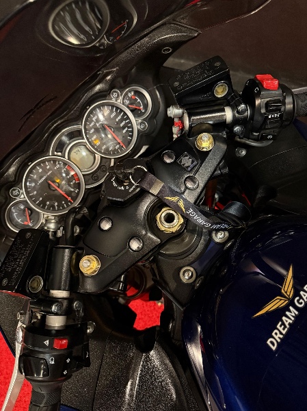 SUZUKI MOTOS GSX 1300 R HAYABUSA /2012 EXCLUSIVO VEÍCULOS SANTA CRUZ DO SUL / Carros no Vale