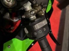 KAWASAKI NINJA ZX-10 R /2024 EXCLUSIVO VEÍCULOS SANTA CRUZ DO SUL / Carros no Vale