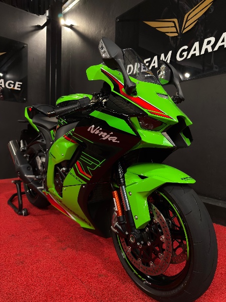 KAWASAKI NINJA ZX-10 R /2024 EXCLUSIVO VEÍCULOS SANTA CRUZ DO SUL / Carros no Vale