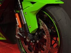 KAWASAKI NINJA ZX-10 R /2024 EXCLUSIVO VEÍCULOS SANTA CRUZ DO SUL / Carros no Vale