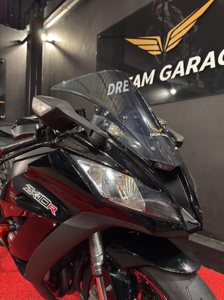 KAWASAKI NINJA ZX-10 R /2011 EXCLUSIVO VEÍCULOS SANTA CRUZ DO SUL / Carros no Vale KAWASAKI NINJA ZX-10 R /2011 EXCLUSIVO VEÍCULOS SANTA CRUZ DO SUL / Carros no Vale