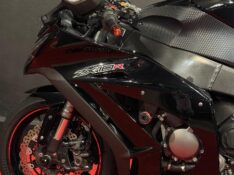 KAWASAKI NINJA ZX-10 R /2011 EXCLUSIVO VEÍCULOS SANTA CRUZ DO SUL / Carros no Vale