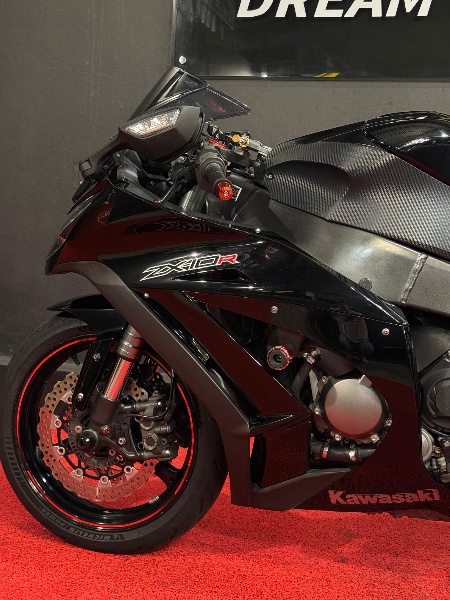 KAWASAKI NINJA ZX-10 R /2011 EXCLUSIVO VEÍCULOS SANTA CRUZ DO SUL / Carros no Vale KAWASAKI NINJA ZX-10 R /2011 EXCLUSIVO VEÍCULOS SANTA CRUZ DO SUL / Carros no Vale