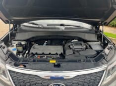 KIA SORENTO 2.4 EX2 4X2 16V 2015/2015 TIAGO AUTOMÓVEIS VENÂNCIO AIRES / Carros no Vale