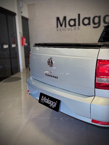 VOLKSWAGEN SAVEIRO 1.6 MI TRENDLINE CS 8V 2016/2017 MALAGGI VEÍCULOS ENCANTADO / Carros no Vale