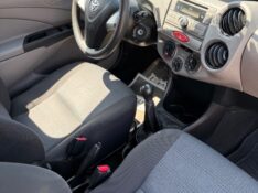 TOYOTA ETIOS 1.3 XS 2013 2013/2013 NEURI VEÍCULOS LAJEADO / Carros no Vale