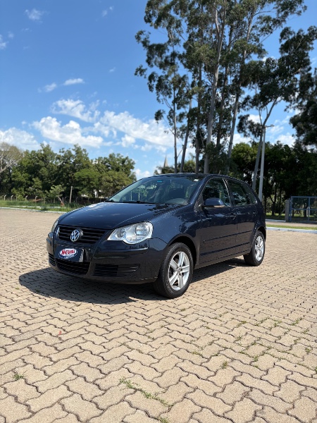 VOLKSWAGEN POLO 1.6 MI 8V TOTAL FLEX 2011/2011 NEURI VEÍCULOS LAJEADO / Carros no Vale