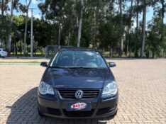 VOLKSWAGEN POLO 1.6 MI 8V TOTAL FLEX 2011/2011 NEURI VEÍCULOS LAJEADO / Carros no Vale