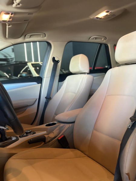 BMW X1 S DRIVE 20I 2.0 ACTIVE FLEX 2015/2015 JM AUTOMÓVEIS VENÂNCIO AIRES / Carros no Vale