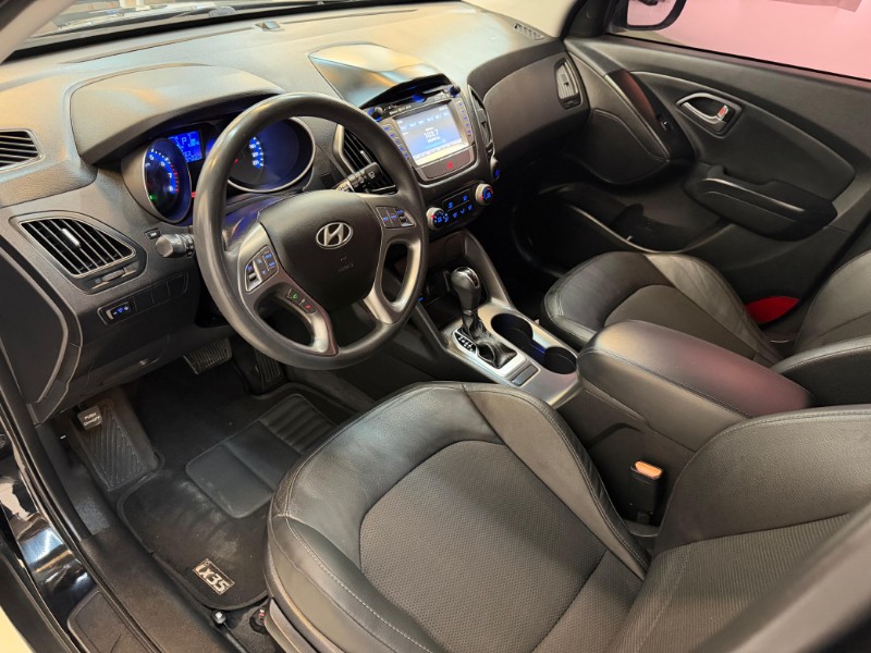 HYUNDAI IX 35 GLS 2016/2016 LUCAS AUTOMÓVEIS BOM RETIRO DO SUL / Carros no Vale
