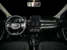 FIAT CRONOS 1.3 DRIVE 8V FLEX 4P MANUAL 2024/2024 DUARTE VEÍCULOS PORTO ALEGRE / Carros no Vale