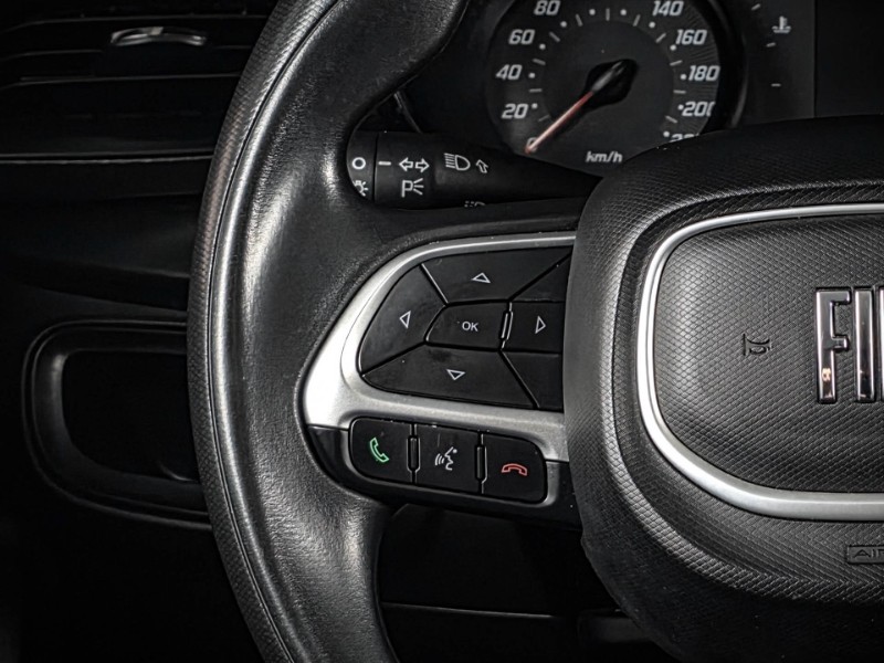 FIAT CRONOS 1.3 DRIVE 8V FLEX 4P MANUAL 2024/2024 DUARTE VEÍCULOS PORTO ALEGRE / Carros no Vale