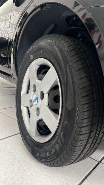 FORD KA 1.0 8V 2011/2011 TIAGO AUTOMÓVEIS VENÂNCIO AIRES / Carros no Vale