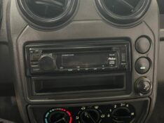 FORD KA 1.0 8V 2011/2011 TIAGO AUTOMÓVEIS VENÂNCIO AIRES / Carros no Vale