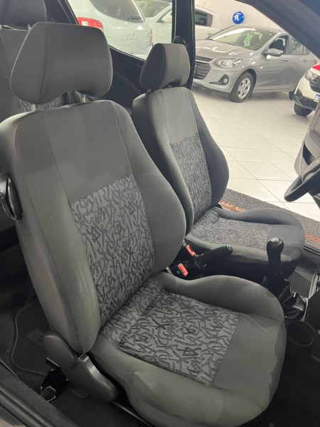 FORD KA 1.0 8V 2011/2011 TIAGO AUTOMÓVEIS VENÂNCIO AIRES / Carros no Vale