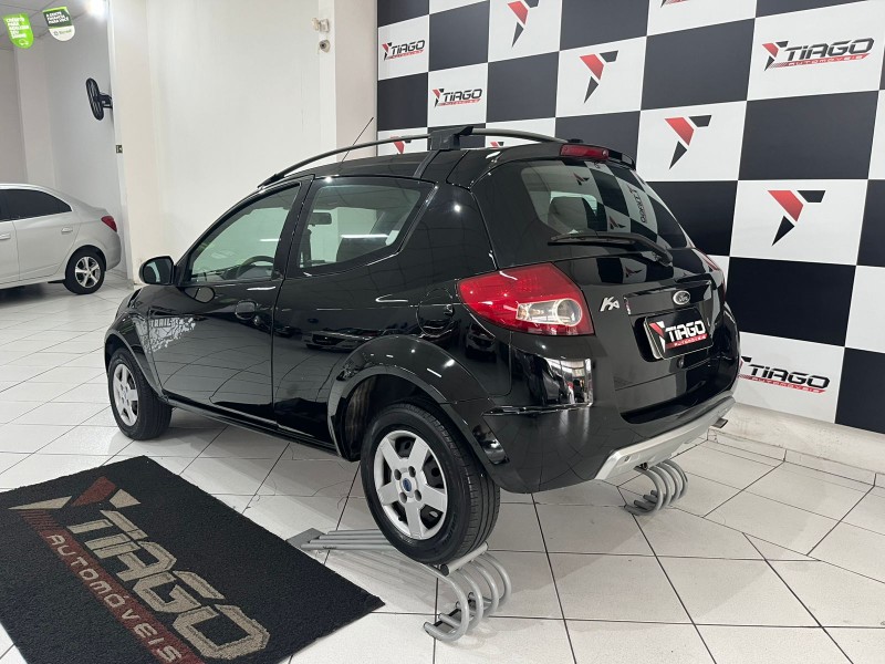 FORD KA 1.0 8V 2011/2011 TIAGO AUTOMÓVEIS VENÂNCIO AIRES / Carros no Vale