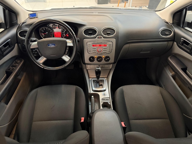 FORD FOCUS SEDAN 2.0 16V 2013 2013/2013 LUCAS AUTOMÓVEIS BOM RETIRO DO SUL / Carros no Vale