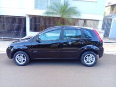 FORD FIESTA FLEX 1.0 COMPLETO 2009/2009 ALTERNATIVA VEÍCULOS LAJEADO / Carros no Vale
