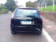 FORD FIESTA FLEX 1.0 COMPLETO 2009/2009 ALTERNATIVA VEÍCULOS LAJEADO / Carros no Vale