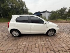 TOYOTA ETIOS 1.5 XLS 16V 2013/2013 ELY AUTOMÓVEIS LAJEADO / Carros no Vale