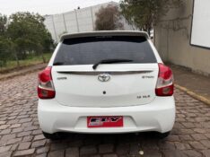 TOYOTA ETIOS 1.5 XLS 16V 2013/2013 ELY AUTOMÓVEIS LAJEADO / Carros no Vale