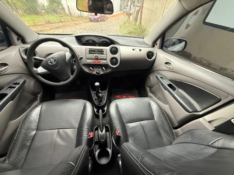 TOYOTA ETIOS 1.5 XLS 16V 2013/2013 ELY AUTOMÓVEIS LAJEADO / Carros no Vale