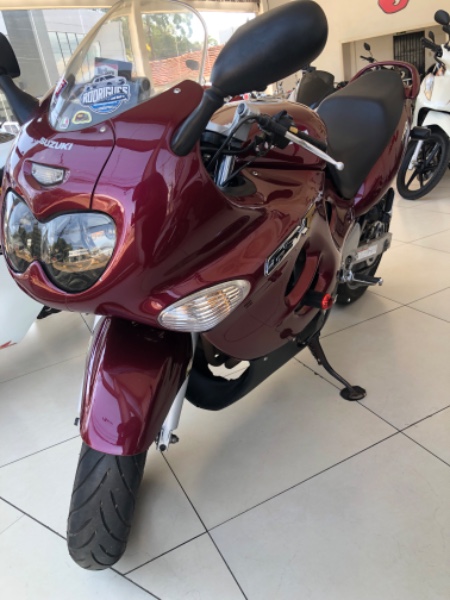SUZUKI MOTOS GSX 750 F 1998/1998 JASER MOTOS LAJEADO / Carros no Vale