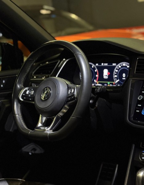 VOLKSWAGEN TIGUAN 2.0 ALLSPACE R-LINE 350 TSI 4X4 2018/2018 JM AUTOMÓVEIS VENÂNCIO AIRES / Carros no Vale