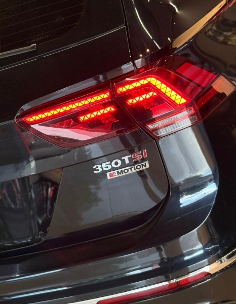 VOLKSWAGEN TIGUAN 2.0 ALLSPACE R-LINE 350 TSI 4X4 2018/2018 JM AUTOMÓVEIS VENÂNCIO AIRES / Carros no Vale