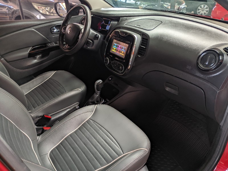 RENAULT CAPTUR 1.6 16V INTENSE 2018/2019 RICARDO VEÍCULOS TEUTÔNIA / Carros no Vale