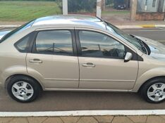 FORD FIESTA 1.0 SEDAN 8V 2008/2008 ADRIANO VEÍCULOS CRUZEIRO DO SUL / Carros no Vale