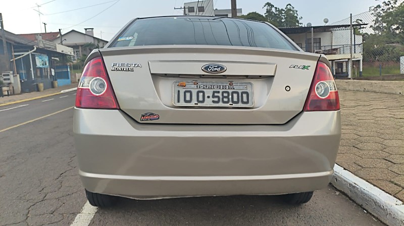 FORD FIESTA 1.0 SEDAN 8V 2008/2008 ADRIANO VEÍCULOS CRUZEIRO DO SUL / Carros no Vale