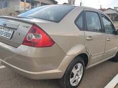 FORD FIESTA 1.0 SEDAN 8V 2008/2008 ADRIANO VEÍCULOS CRUZEIRO DO SUL / Carros no Vale