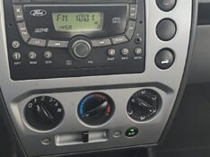 FORD FIESTA 1.0 SEDAN 8V 2008/2008 ADRIANO VEÍCULOS CRUZEIRO DO SUL / Carros no Vale