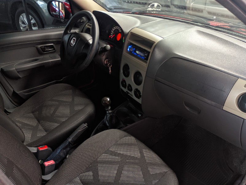 FIAT PALIO CELEBRATION 1.0 FIRE FLEX 8V 4P 2013/2014 RICARDO VEÍCULOS TEUTÔNIA / Carros no Vale