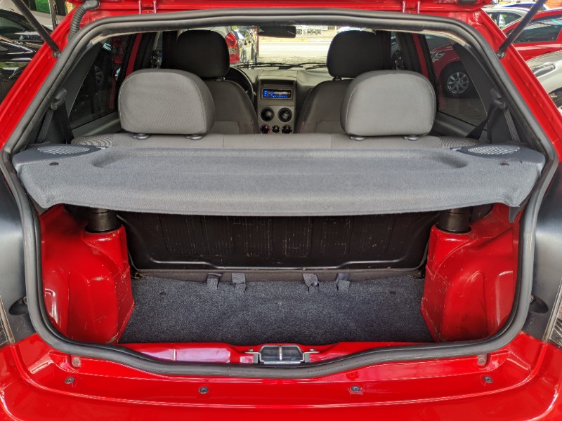 FIAT PALIO CELEBRATION 1.0 FIRE FLEX 8V 4P 2013/2014 RICARDO VEÍCULOS TEUTÔNIA / Carros no Vale