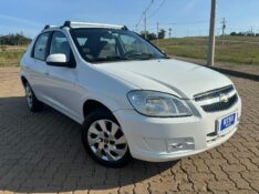 CHEVROLET PRISMA SED. LT /2012 RT 811 VEÍCULOS ARROIO DO MEIO / Carros no Vale