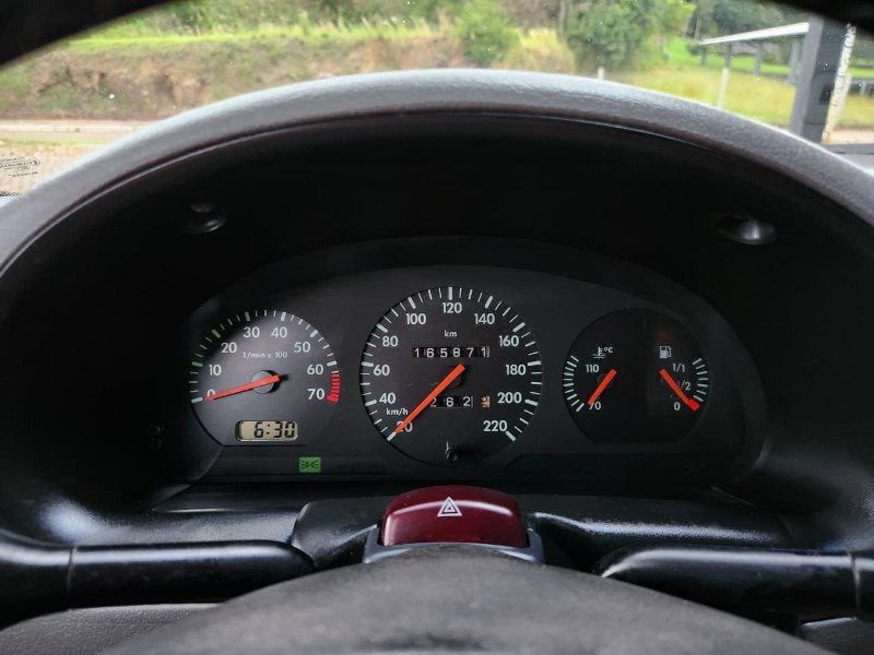 VOLKSWAGEN GOL GL 1.8 8V 1998/1999 TS VEÍCULOS ANTA GORDA / Carros no Vale