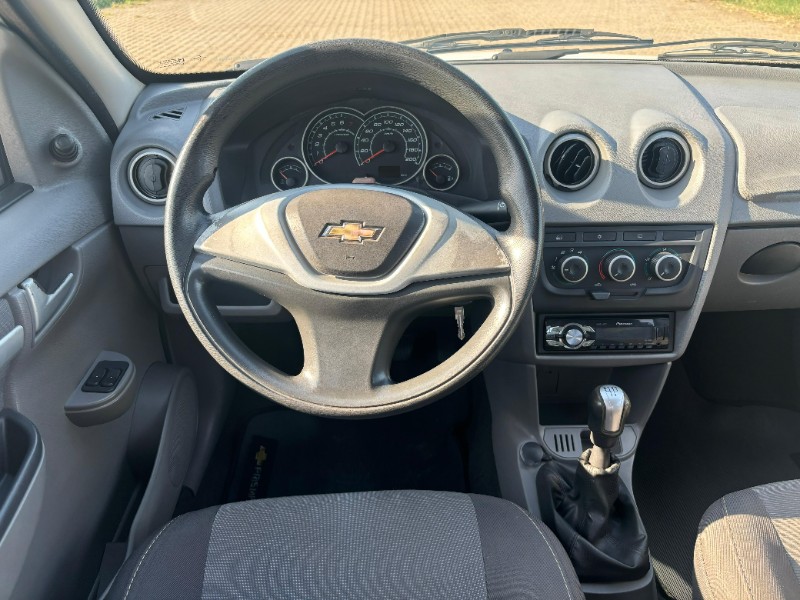 CHEVROLET PRISMA SED. LT /2012 RT 811 VEÍCULOS ARROIO DO MEIO / Carros no Vale
