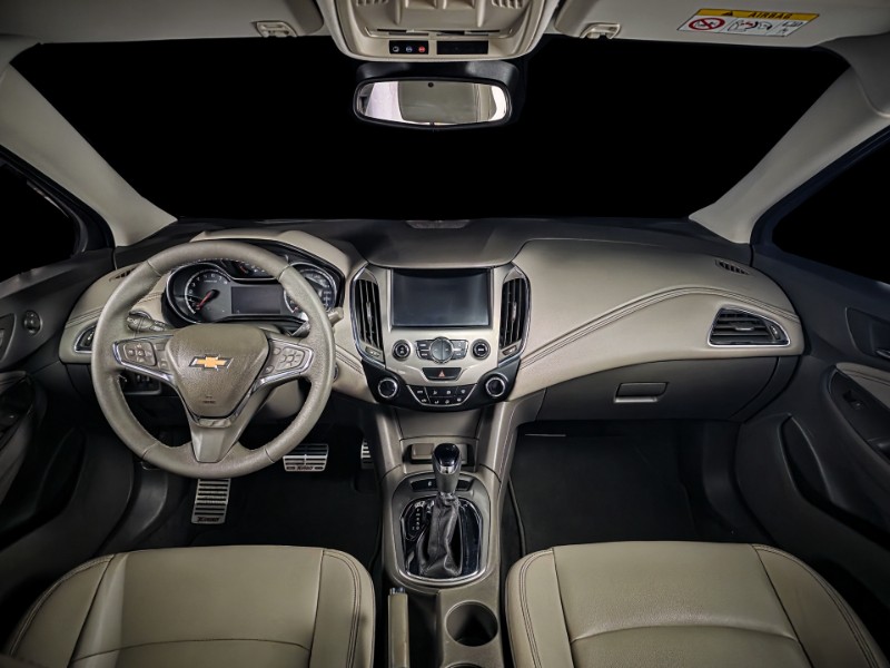 CHEVROLET CRUZE SPORT LTZ 1.4 16V TB FLEX 5P AUT. 2018/2019 DUARTE VEÍCULOS PORTO ALEGRE / Carros no Vale